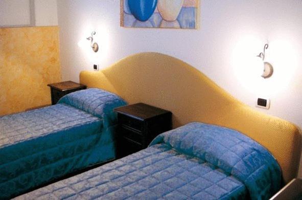 Hotel Al Barco Санто Стино ди Ливенца Екстериор снимка